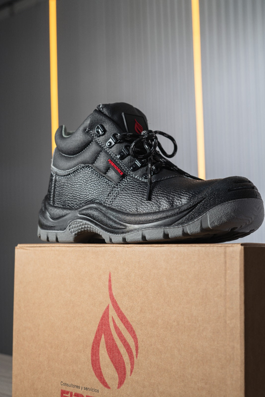 BOTAS PUNTA DE HIERRO FIREWORKS STEP PLUS