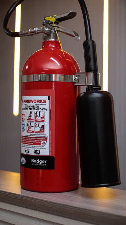 EXTINTOR 10LBS TIPO CO2 (ALUMINIO)
