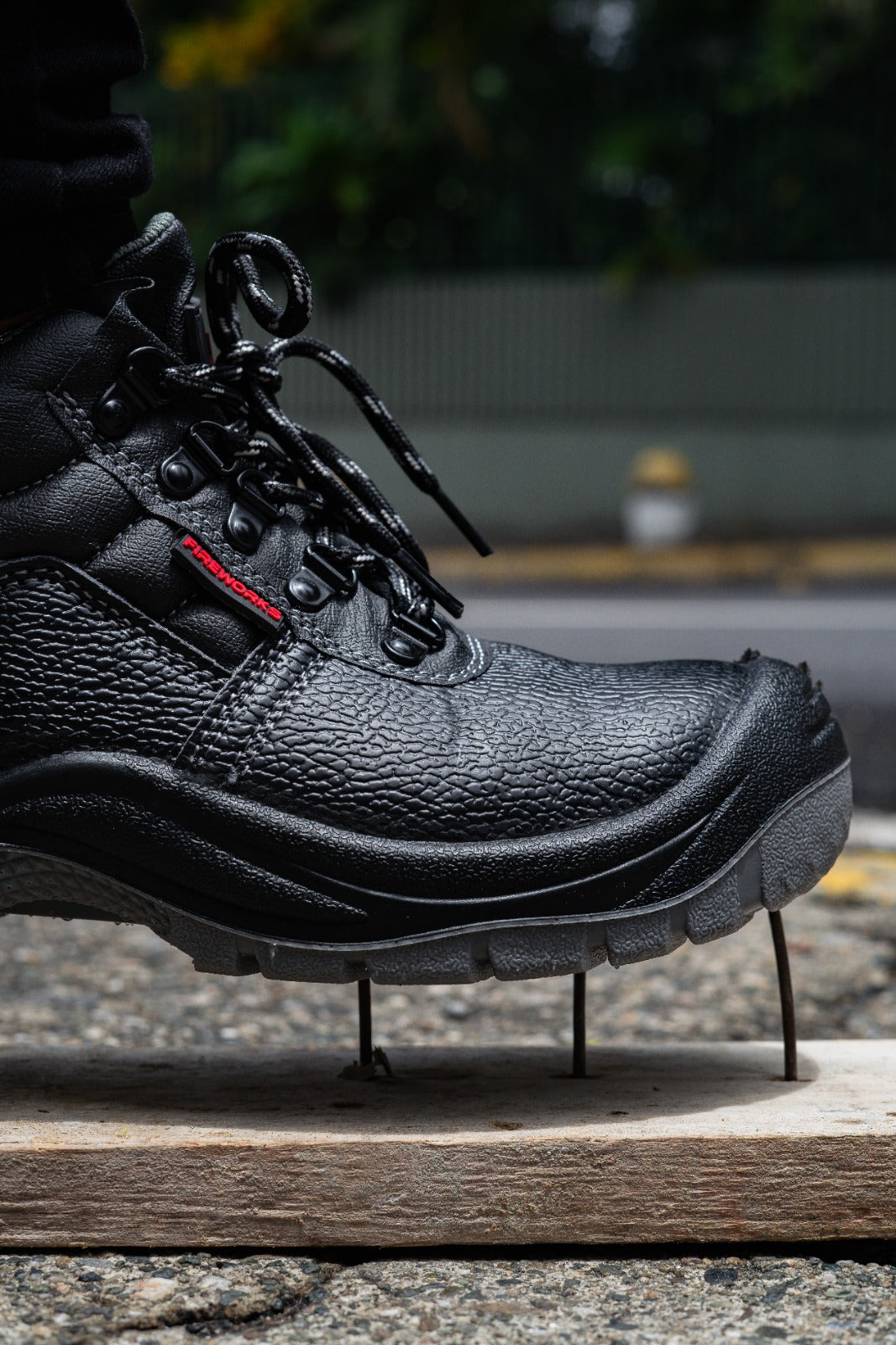 BOTAS PUNTA DE HIERRO FIREWORKS STEP PLUS